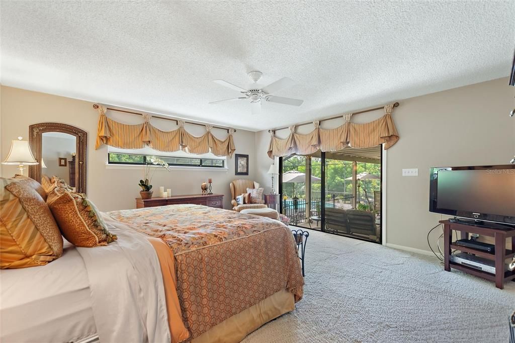 待售: $775,000 (4 贝兹, 2 浴室, 2710 平方英尺)