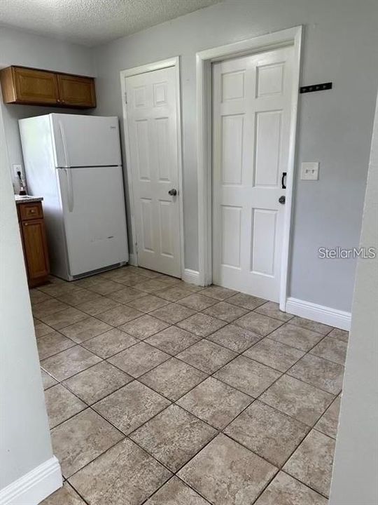 出租: $1,347 (2 贝兹, 1 浴室, 676 平方英尺)