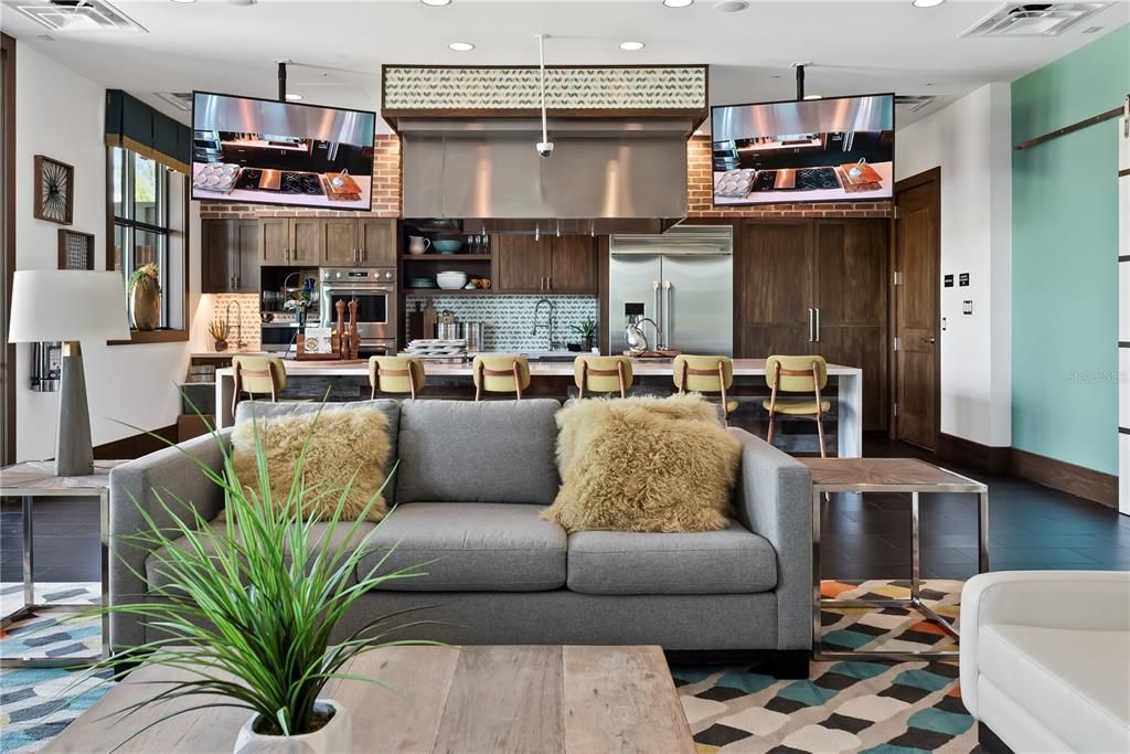 Под контрактом: $320,000 (2 спален, 2 ванн, 1666 Квадратных фут)