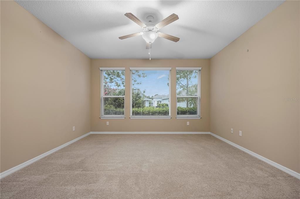 Под контрактом: $320,000 (2 спален, 2 ванн, 1666 Квадратных фут)