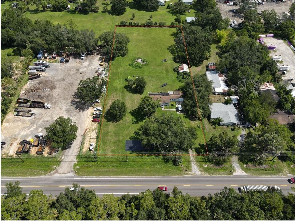 На продажу: $2,300,000 (3 спален, 1 ванн, 1102 Квадратных фут)