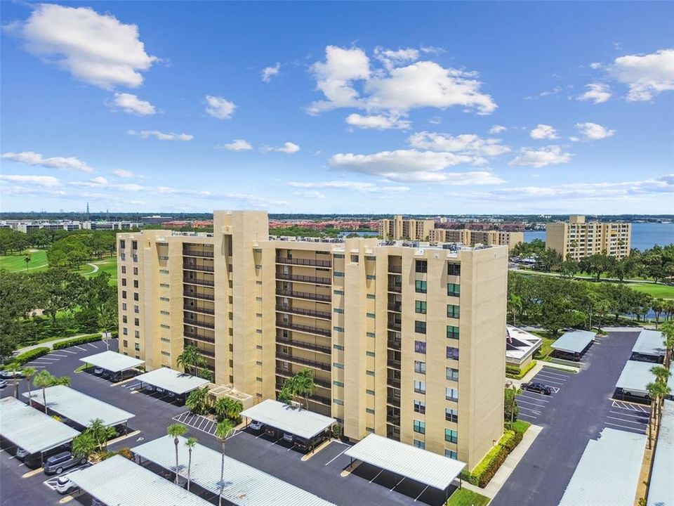 Activo con contrato: $130,000 (2 camas, 2 baños, 1050 Pies cuadrados)