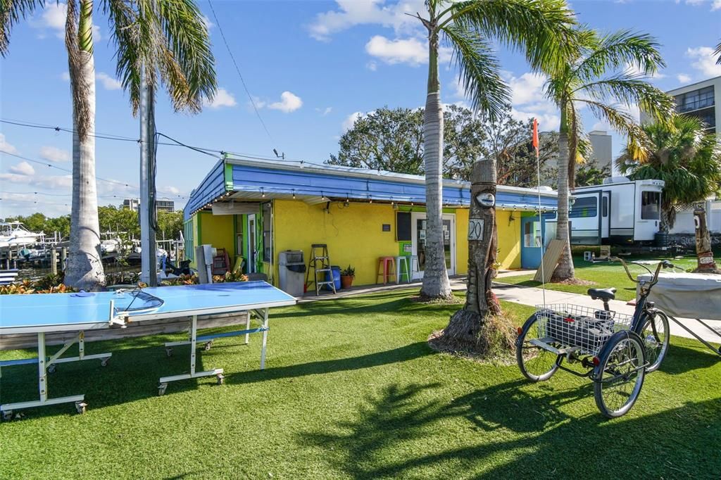 Activo con contrato: $130,000 (2 camas, 2 baños, 1050 Pies cuadrados)