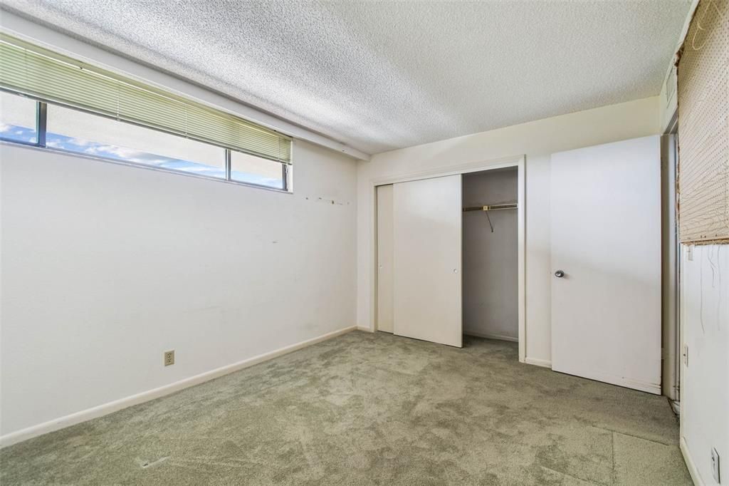 Activo con contrato: $130,000 (2 camas, 2 baños, 1050 Pies cuadrados)