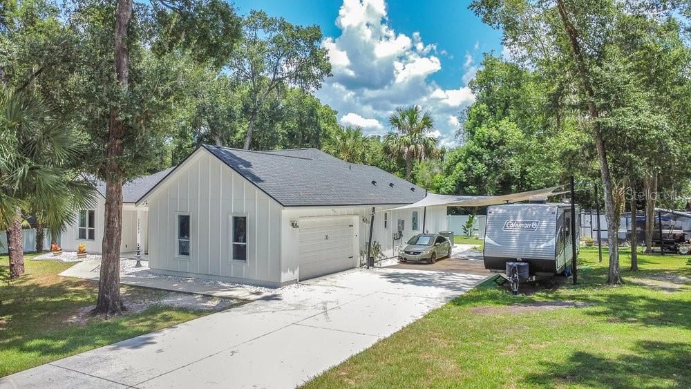 Active With Contract: $665,000 (4 beds, 2 baths, 2348 Square Feet)