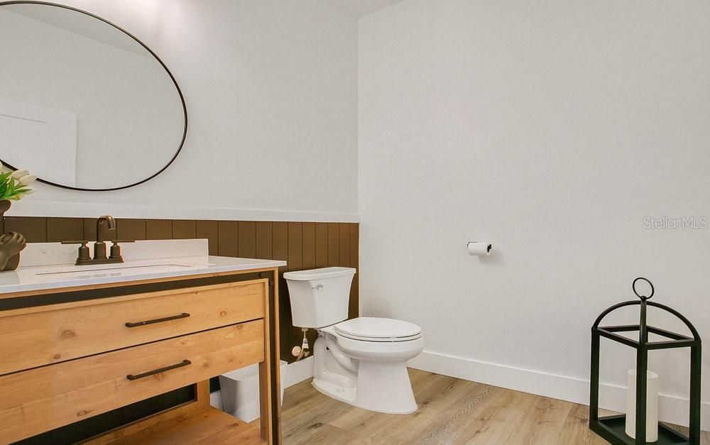 Active With Contract: $665,000 (4 beds, 2 baths, 2348 Square Feet)