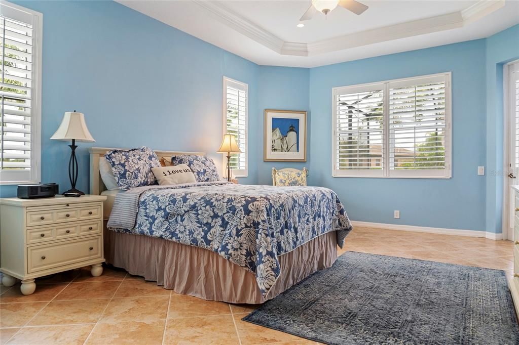 Activo con contrato: $625,000 (4 camas, 3 baños, 2889 Pies cuadrados)