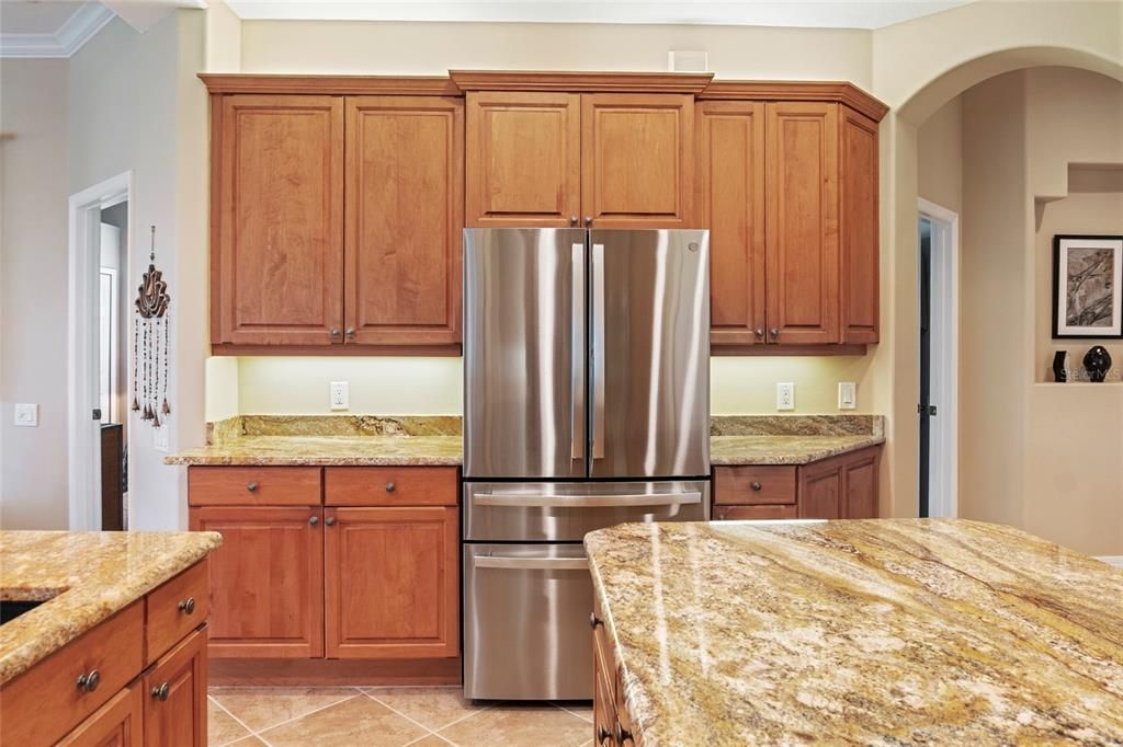 Activo con contrato: $625,000 (4 camas, 3 baños, 2889 Pies cuadrados)