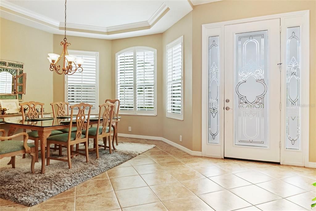 Activo con contrato: $625,000 (4 camas, 3 baños, 2889 Pies cuadrados)