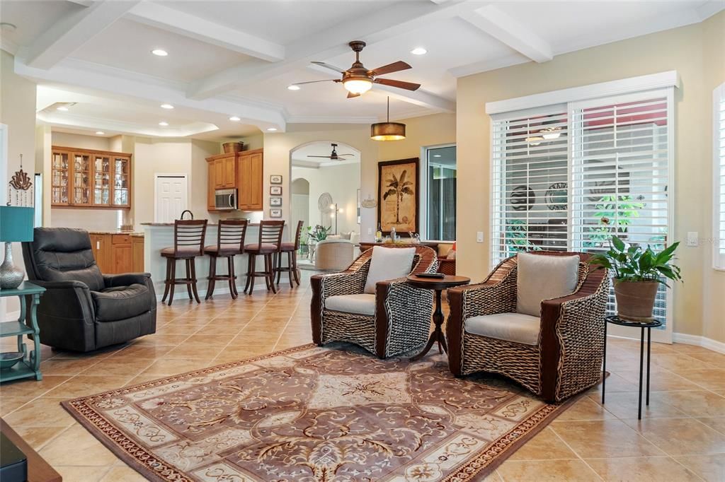 Activo con contrato: $625,000 (4 camas, 3 baños, 2889 Pies cuadrados)