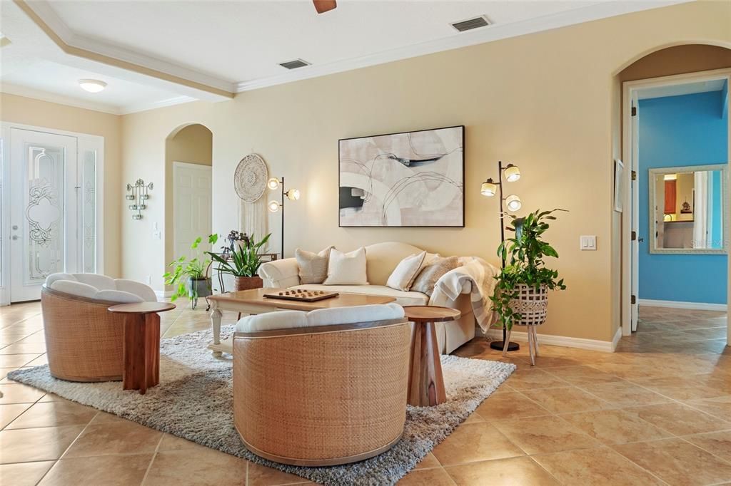 Activo con contrato: $625,000 (4 camas, 3 baños, 2889 Pies cuadrados)