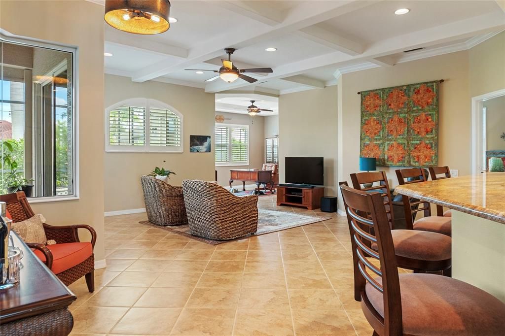 Activo con contrato: $625,000 (4 camas, 3 baños, 2889 Pies cuadrados)