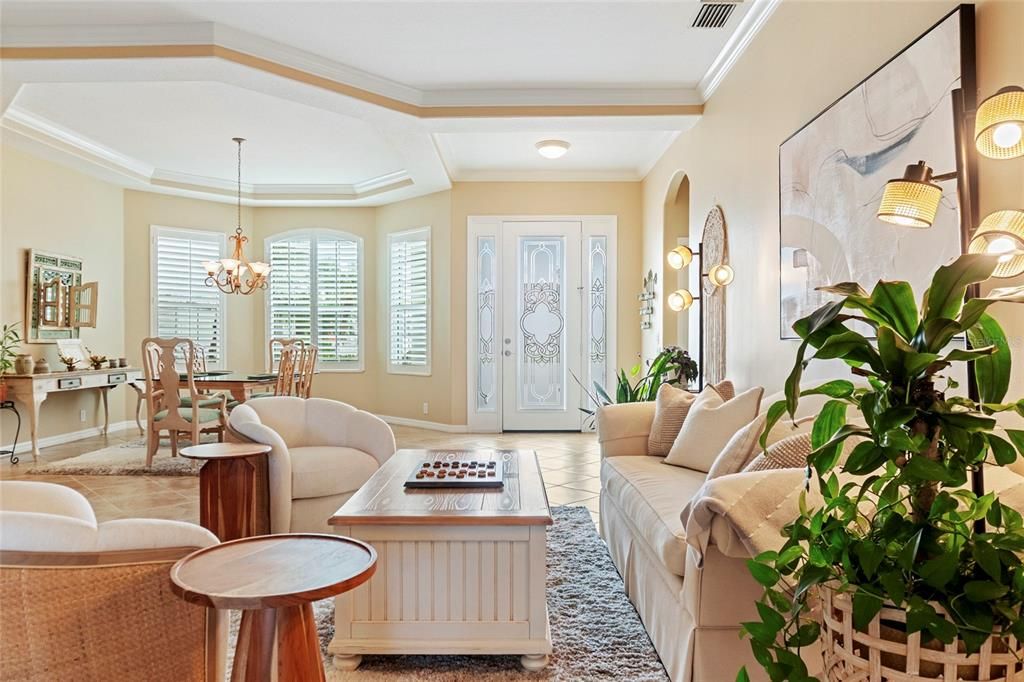 Activo con contrato: $625,000 (4 camas, 3 baños, 2889 Pies cuadrados)