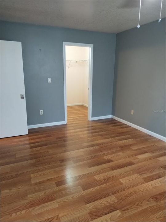 For Sale: $83,900 (2 beds, 2 baths, 932 Square Feet)