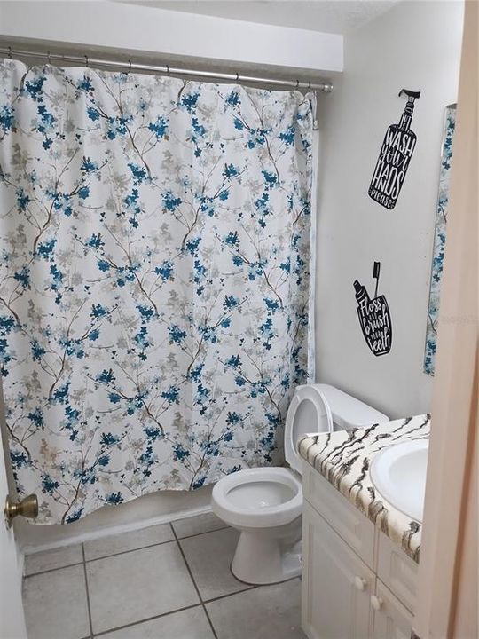 For Sale: $83,900 (2 beds, 2 baths, 932 Square Feet)