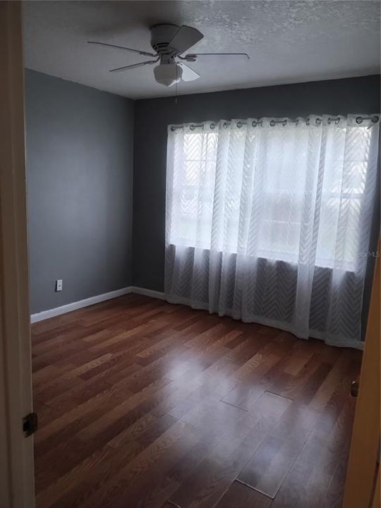 For Sale: $83,900 (2 beds, 2 baths, 932 Square Feet)