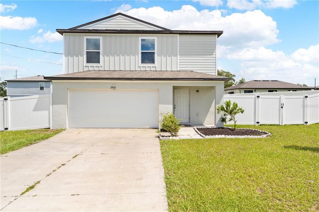 Recently Sold: $320,000 (3 beds, 2 baths, 1660 Square Feet)
