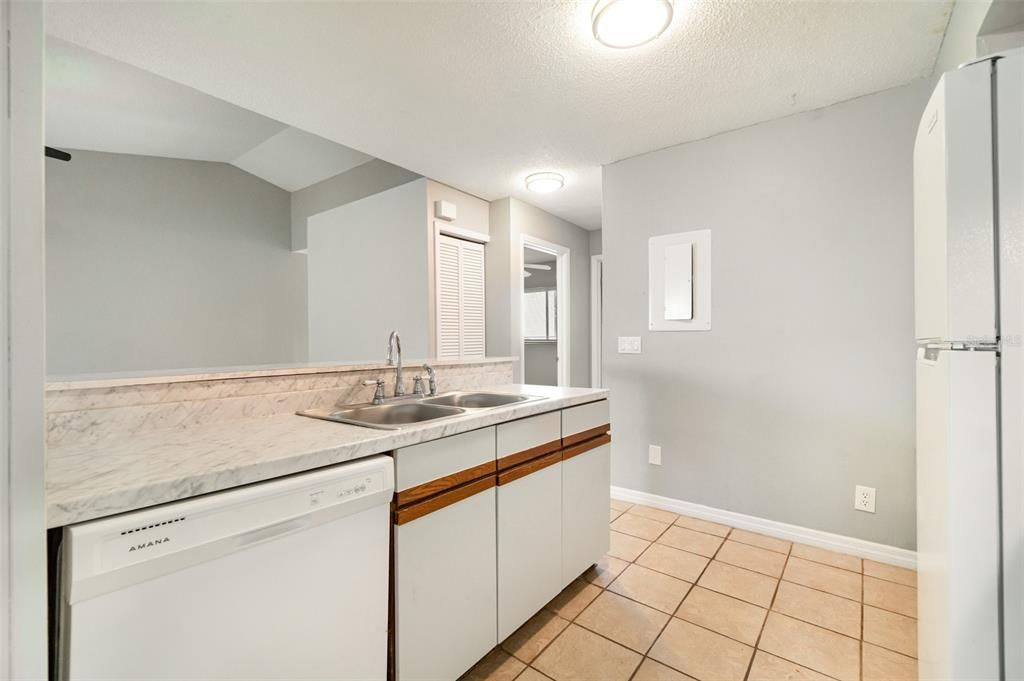 Activo con contrato: $175,000 (2 camas, 1 baños, 872 Pies cuadrados)