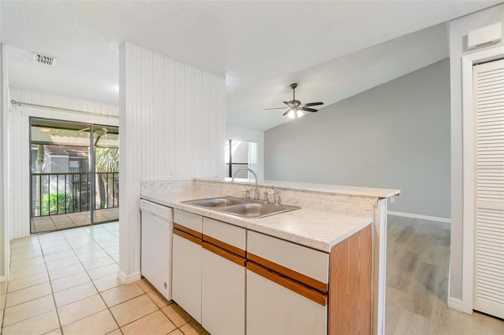 Activo con contrato: $175,000 (2 camas, 1 baños, 872 Pies cuadrados)