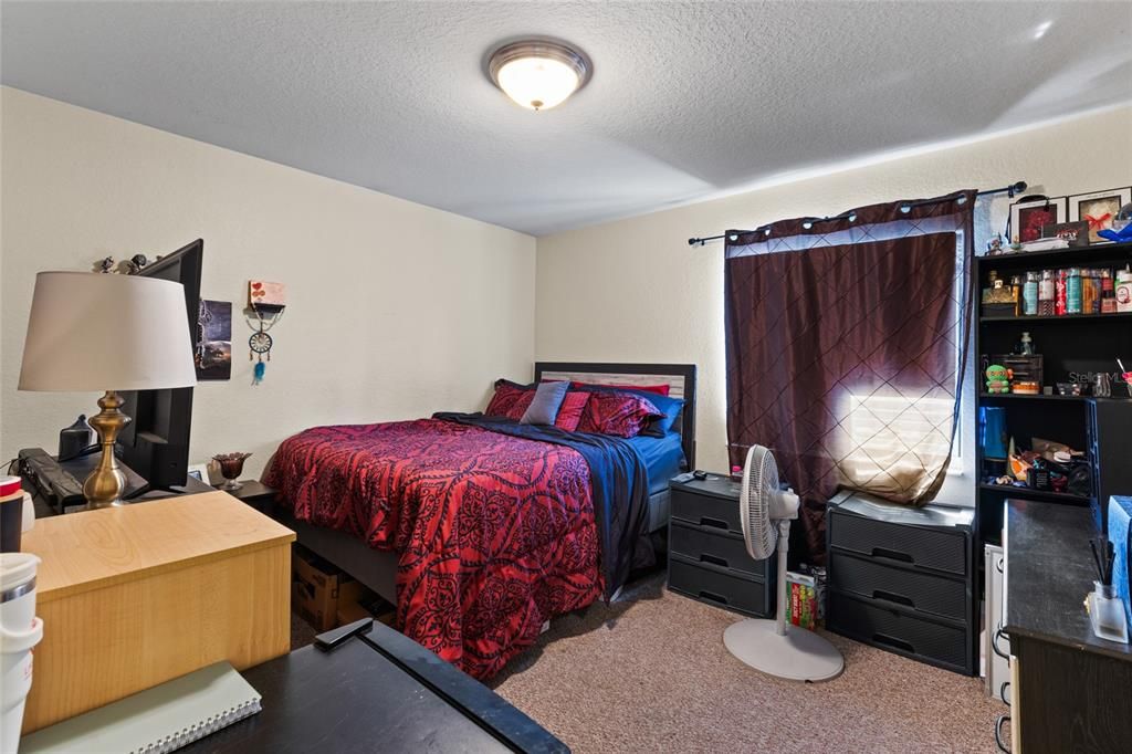 待售: $374,900 (4 贝兹, 2 浴室, 1780 平方英尺)