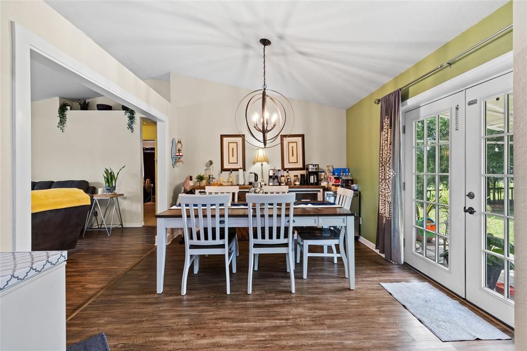 待售: $374,900 (4 贝兹, 2 浴室, 1780 平方英尺)