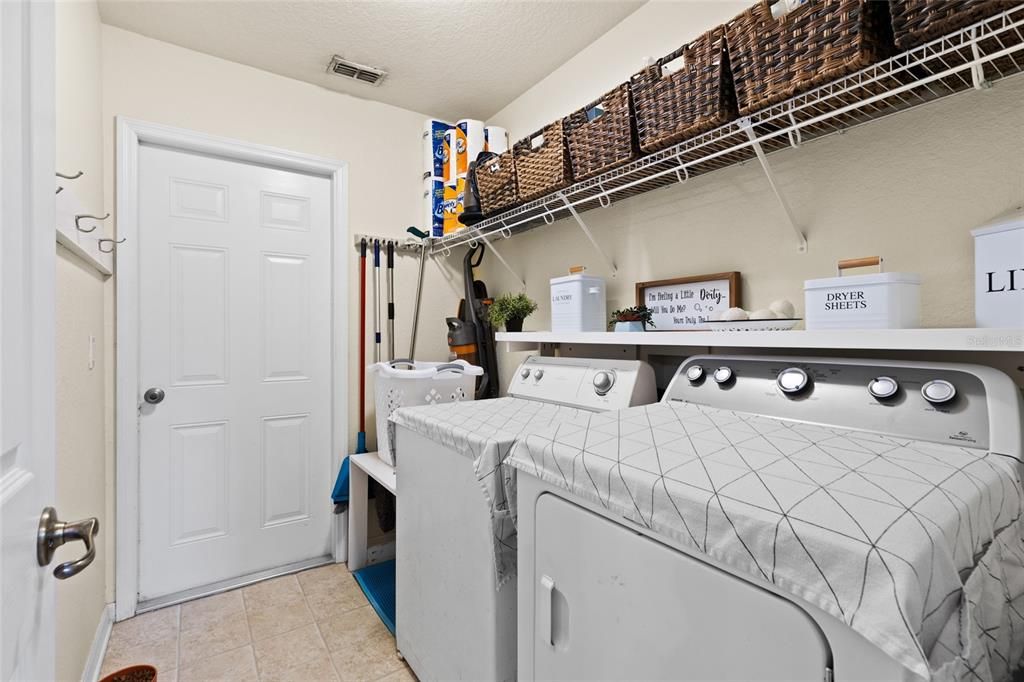 待售: $374,900 (4 贝兹, 2 浴室, 1780 平方英尺)