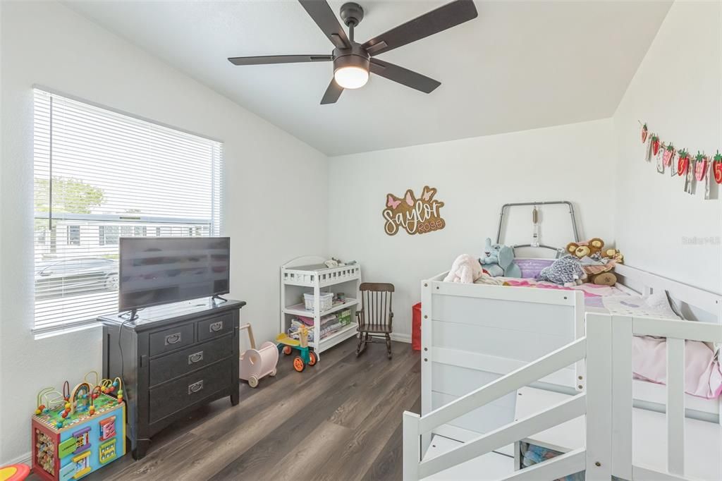 Active With Contract: $208,000 (3 beds, 2 baths, 1346 Square Feet)