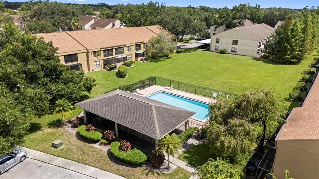 Active With Contract: $125,000 (1 beds, 1 baths, 736 Square Feet)