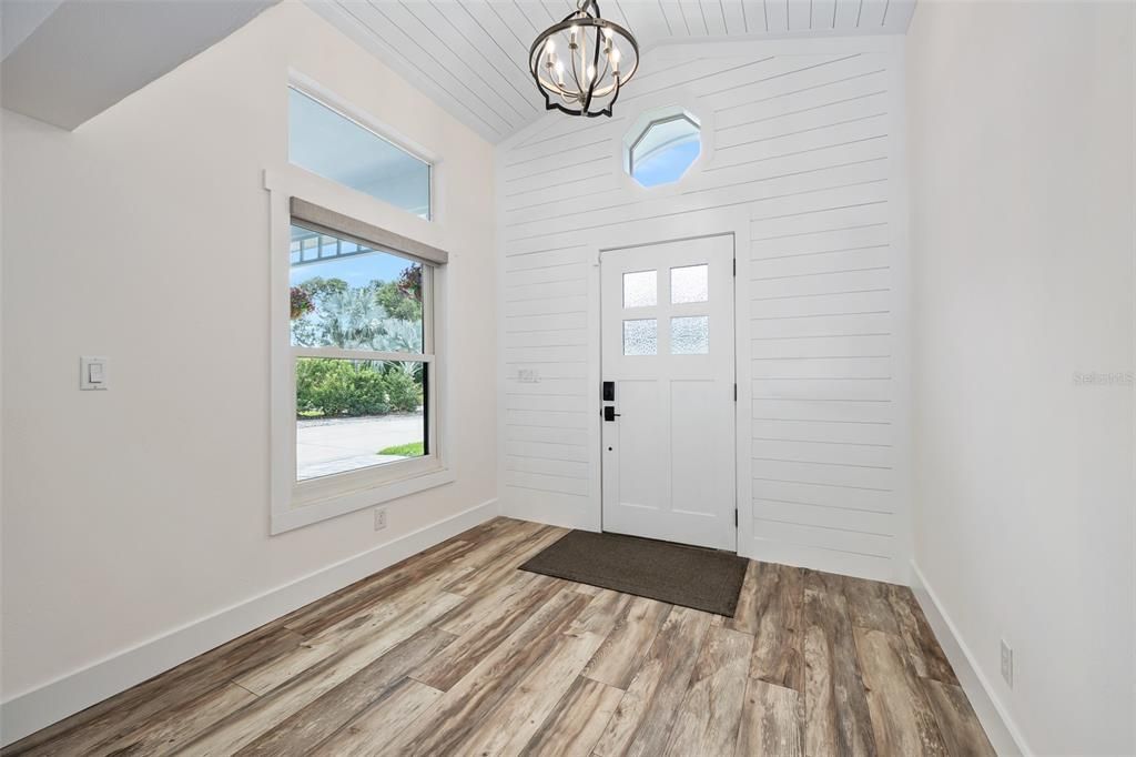 待售: $1,625,000 (4 贝兹, 3 浴室, 2705 平方英尺)