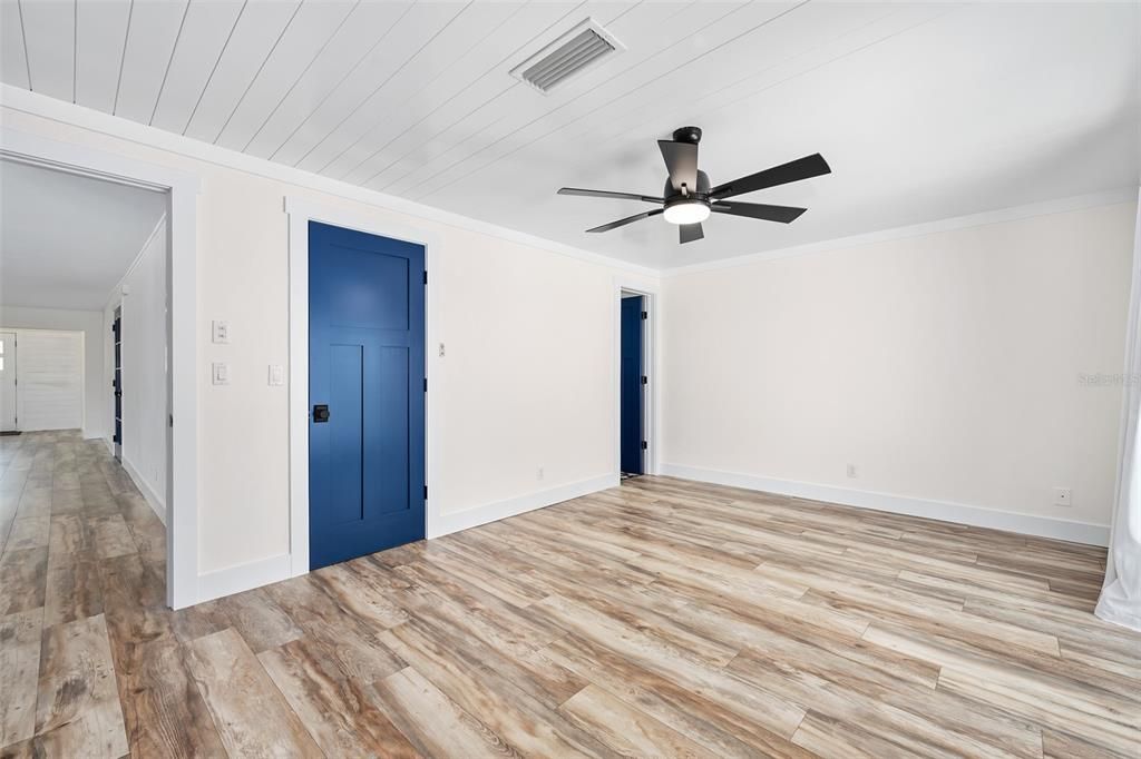 待售: $1,625,000 (4 贝兹, 3 浴室, 2705 平方英尺)