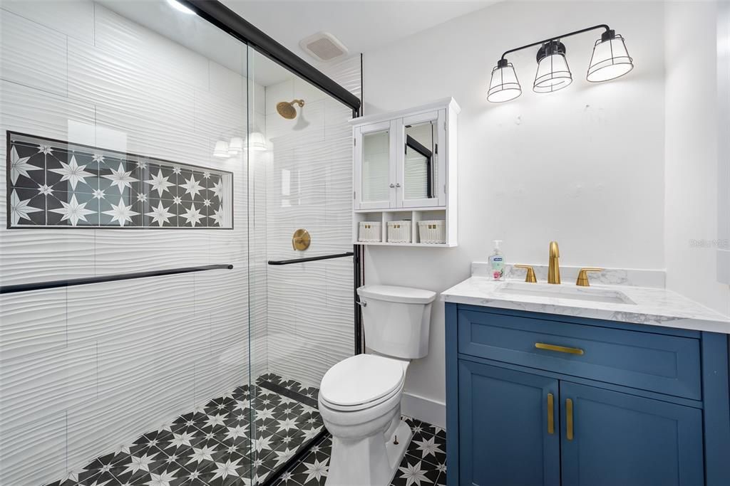 待售: $1,625,000 (4 贝兹, 3 浴室, 2705 平方英尺)