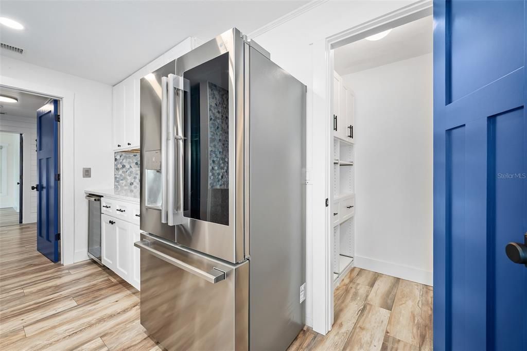 待售: $1,625,000 (4 贝兹, 3 浴室, 2705 平方英尺)