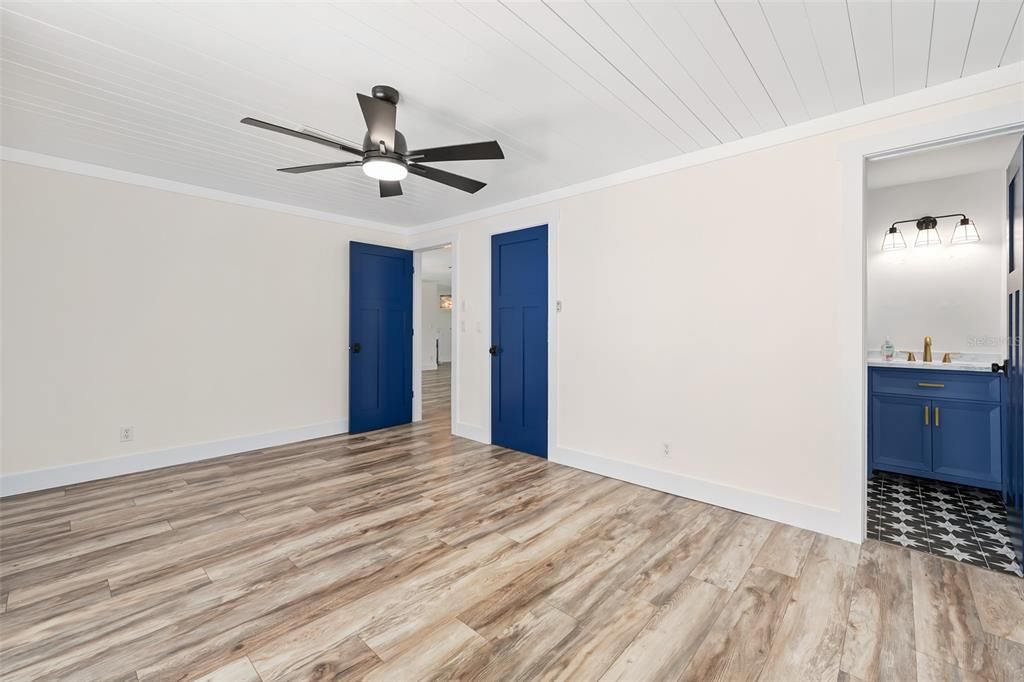 待售: $1,625,000 (4 贝兹, 3 浴室, 2705 平方英尺)