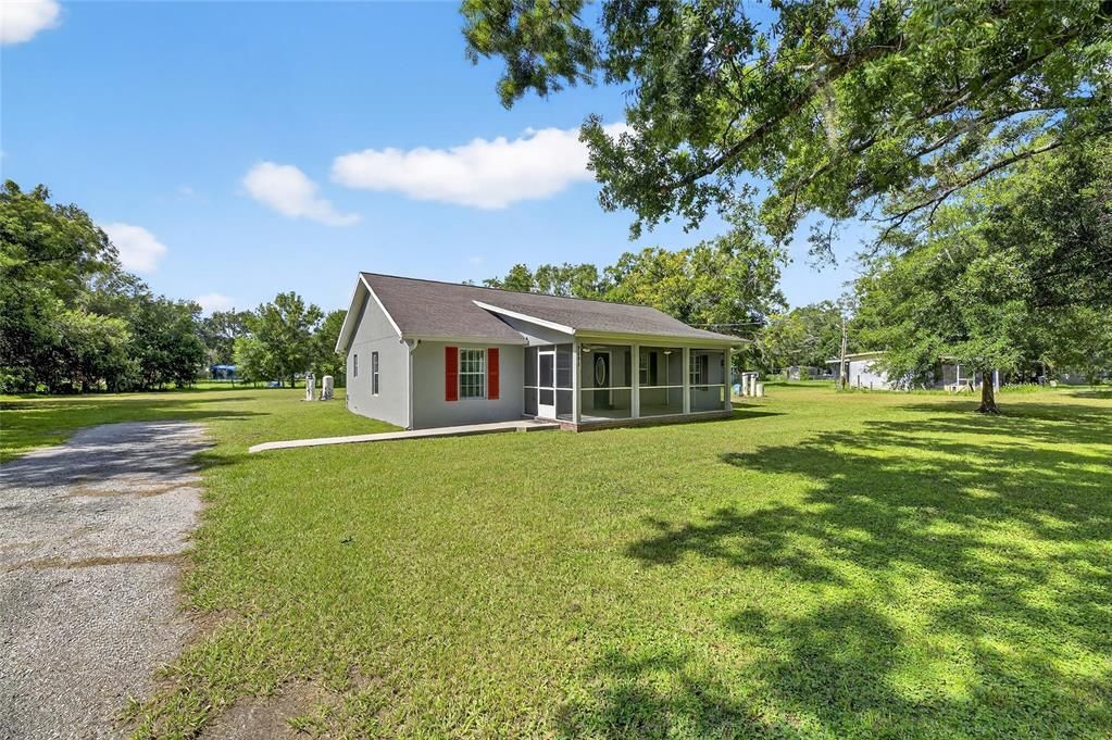 合同活跃: $448,000 (3 贝兹, 2 浴室, 1536 平方英尺)