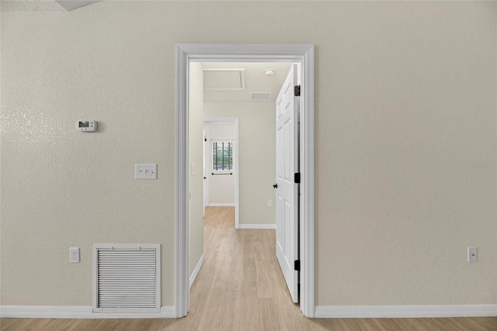 合同活跃: $448,000 (3 贝兹, 2 浴室, 1536 平方英尺)