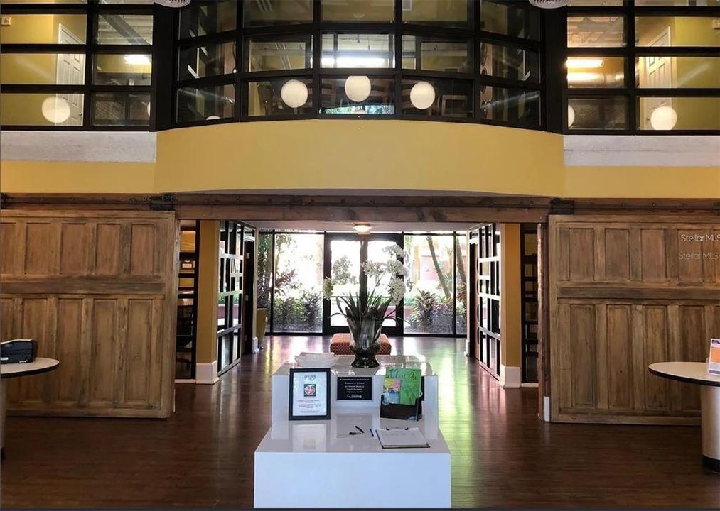 For Sale: $174,900 (1 beds, 1 baths, 562 Square Feet)