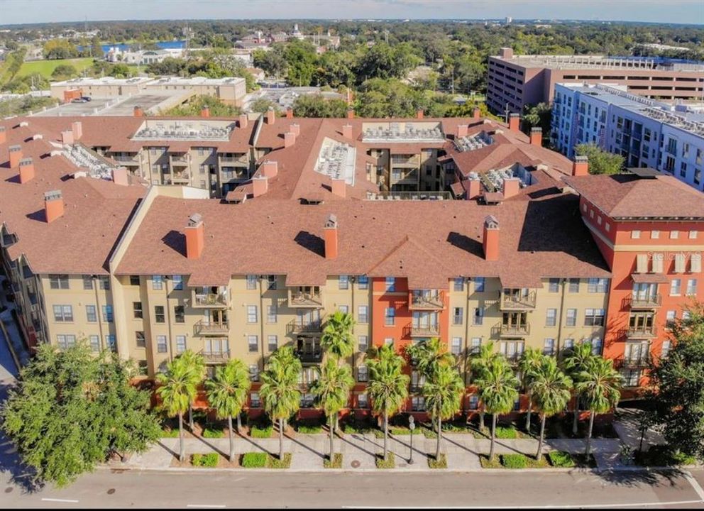 For Sale: $174,900 (1 beds, 1 baths, 562 Square Feet)