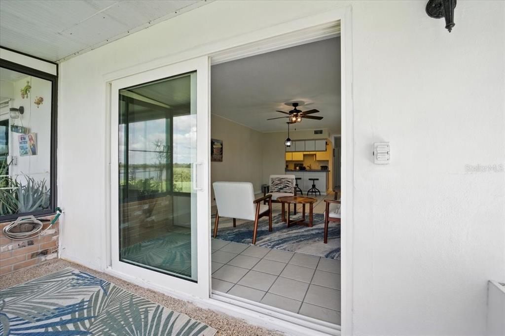 待售: $249,900 (2 贝兹, 2 浴室, 1184 平方英尺)