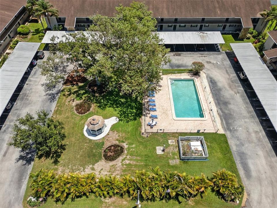 Activo con contrato: $155,000 (2 camas, 2 baños, 1150 Pies cuadrados)