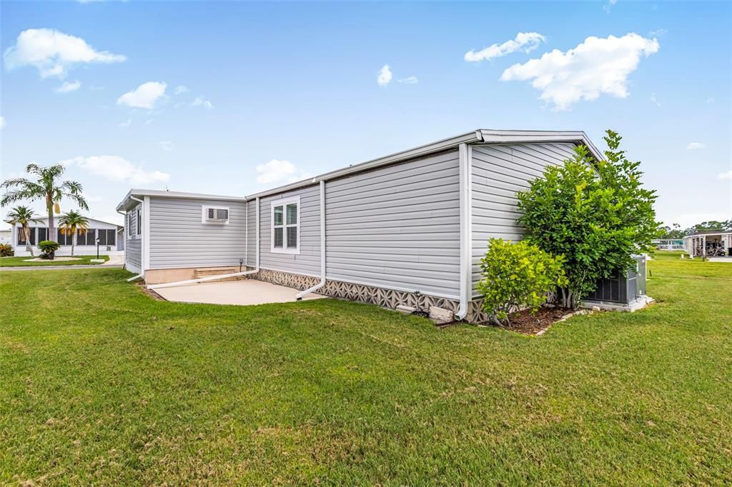 Active With Contract: $180,000 (2 beds, 2 baths, 1434 Square Feet)