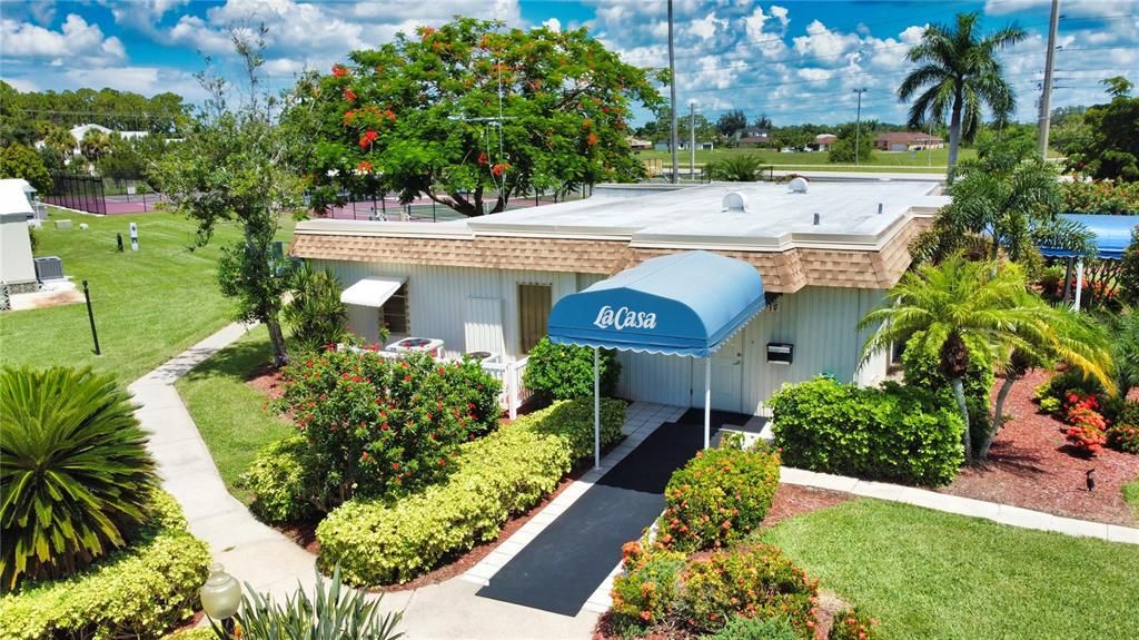 Active With Contract: $180,000 (2 beds, 2 baths, 1434 Square Feet)