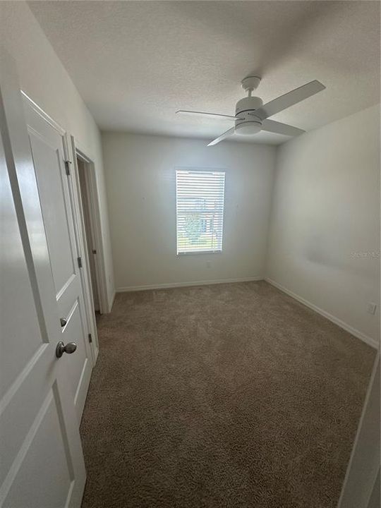 Activo con contrato: $317,000 (3 camas, 2 baños, 1707 Pies cuadrados)