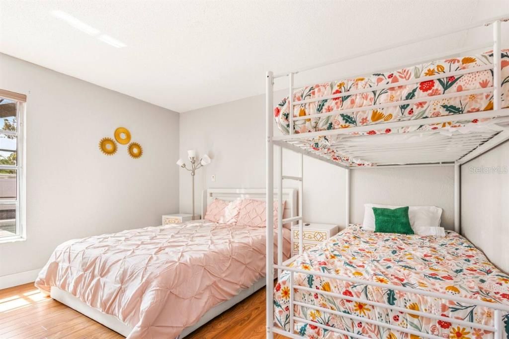 For Rent: $4,999 (4 beds, 2 baths, 2251 Square Feet)