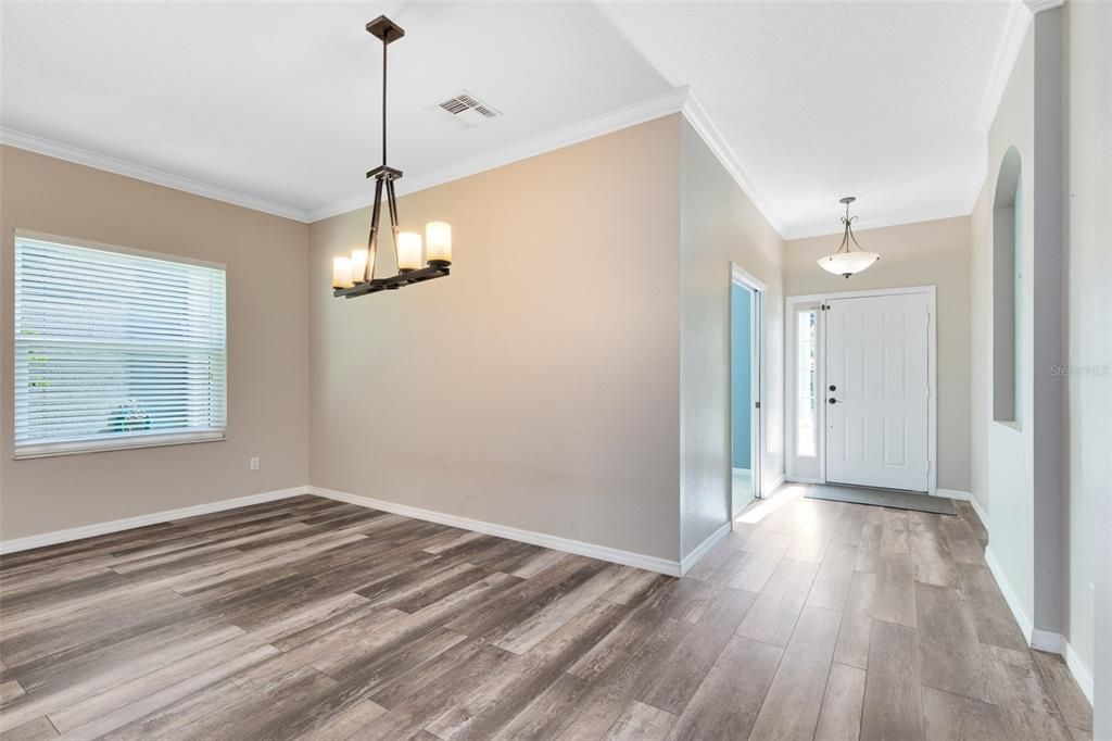 Active With Contract: $499,000 (4 beds, 3 baths, 2864 Square Feet)