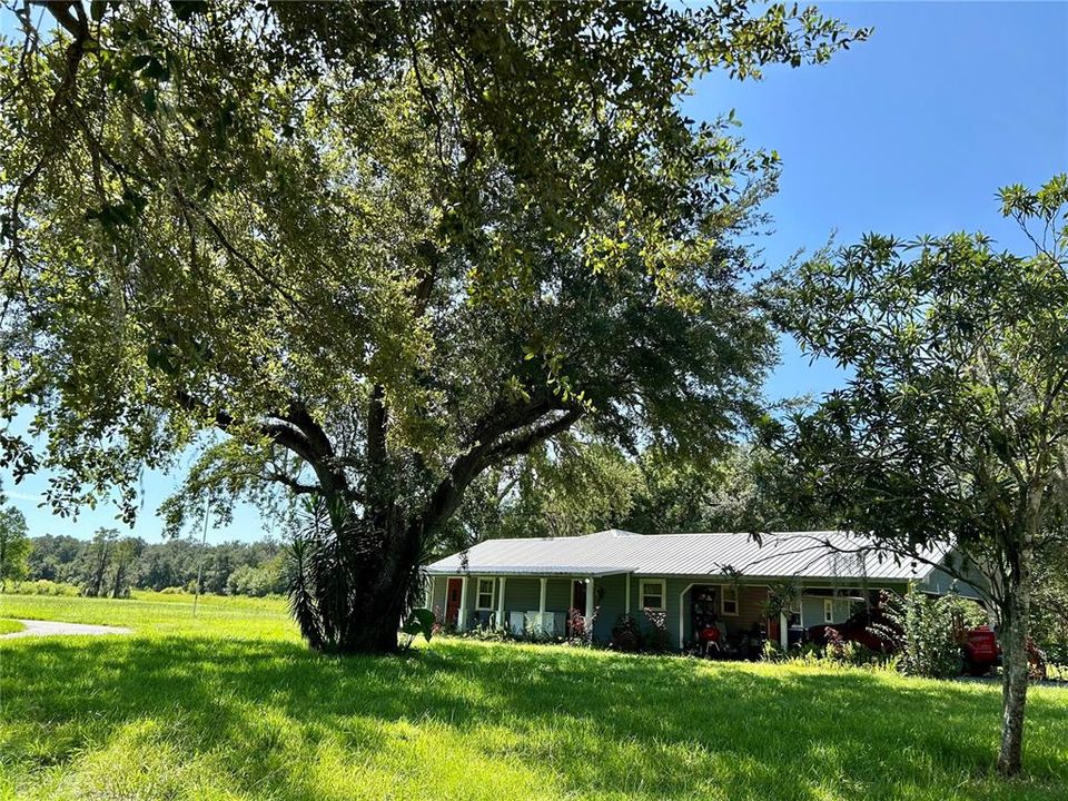 For Sale: $620,000 (3 beds, 2 baths, 2004 Square Feet)