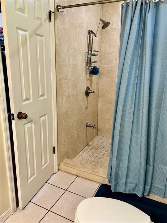 For Sale: $620,000 (3 beds, 2 baths, 2004 Square Feet)