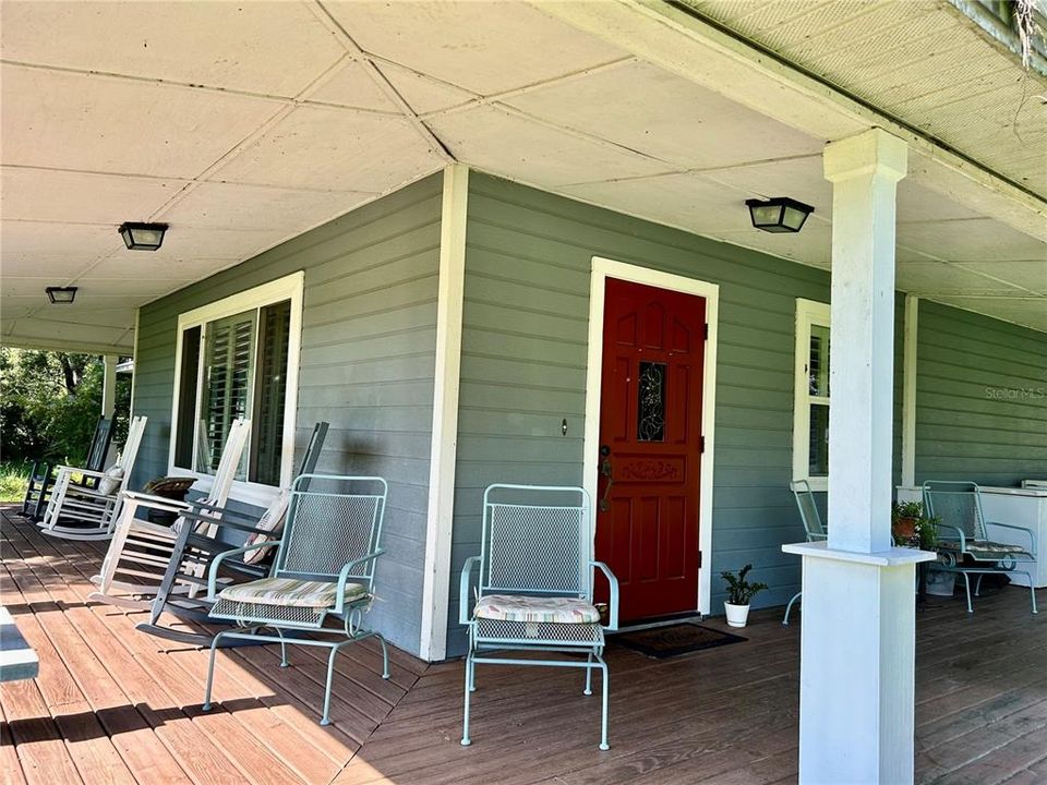 For Sale: $620,000 (3 beds, 2 baths, 2004 Square Feet)