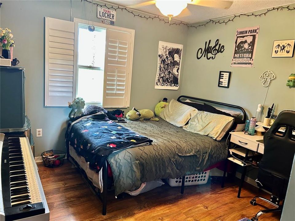 For Sale: $620,000 (3 beds, 2 baths, 2004 Square Feet)