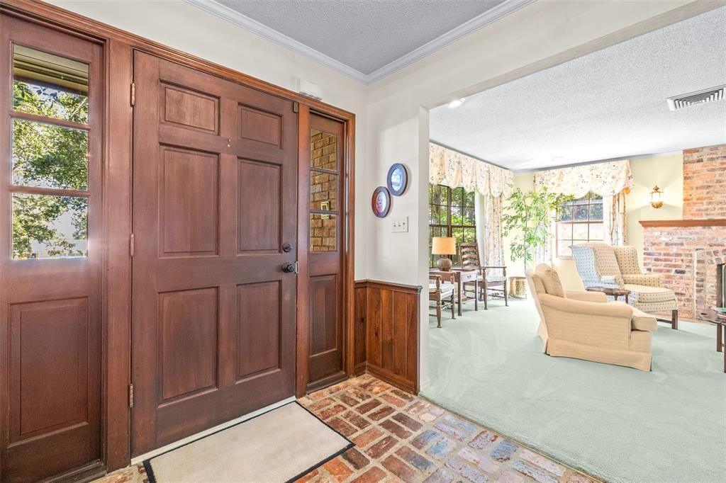 En Venta: $719,000 (4 camas, 3 baños, 2796 Pies cuadrados)