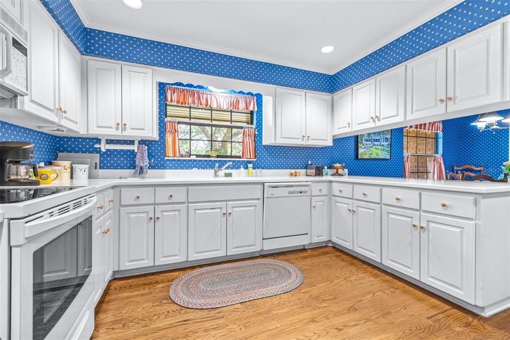 En Venta: $719,000 (4 camas, 3 baños, 2796 Pies cuadrados)